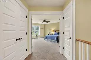 8254 SW 74th Ave, Portland, OR 97223 - Photo 11
