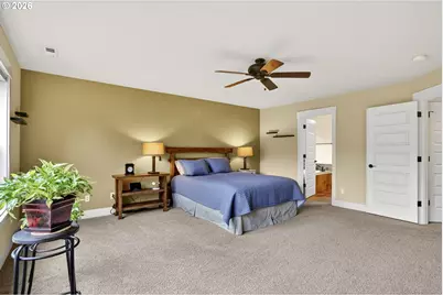 8254 SW 74th Ave, Portland, OR 97223 - Photo 13