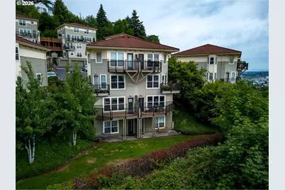 232 NW Uptown Ter #1B, Portland, OR 97210 - Photo 3