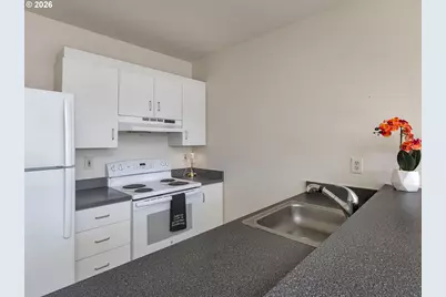 232 NW Uptown Ter #1B, Portland, OR 97210 - Photo 15
