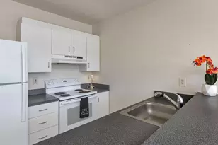232 NW Uptown Terrace, Portland, OR 97210 - Photo 15