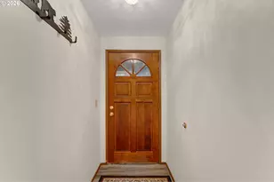 600 Queens Ct, Lakeside, OR 97449 - Photo 3