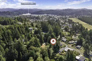 600 Queens Ct, Lakeside, OR 97449 - Photo 29