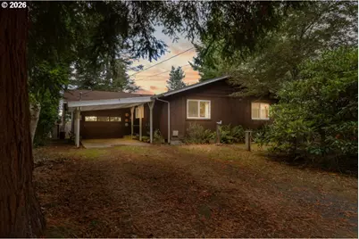 600 Queens Ct, Lakeside, OR 97449 - Photo 35