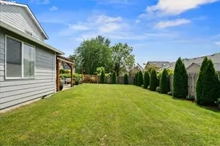 2109 N Valeri Dr, Newberg, OR 97132 - Photo 43