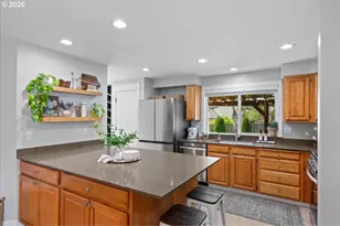 2109 N Valeri Dr, Newberg, OR 97132 - Photo 9