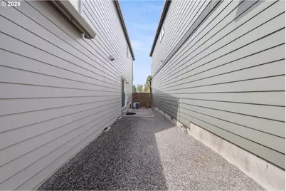 7438 NW Lauren Ave, Portland, OR 97229 - Photo 33