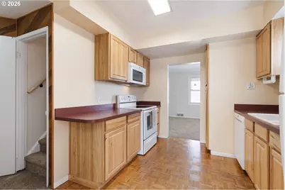 6104 NE Willow St, Portland, OR 97213 - Photo 13