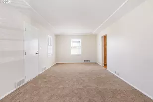 6104 NE Willow St, Portland, OR 97213 - Photo 9