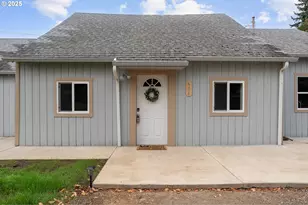 604 Holmes Ln, Oregon City, OR 97045 - Photo 3