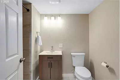 604 Holmes Ln, Oregon City, OR 97045 - Photo 15