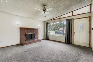 841 Washington St, Woodland, WA 98674 - Photo 5