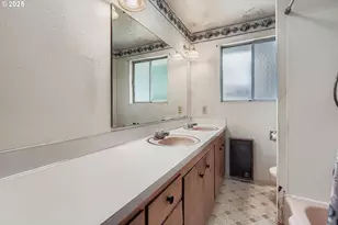 841 Washington St, Woodland, WA 98674 - Photo 11