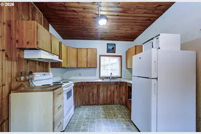 38013 NE Sunset Falls Rd, Yacolt, WA 98675 - Photo 11