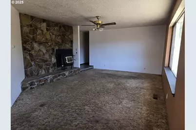 801 Ferguson Rd, John Day, OR 97845 - Photo 3