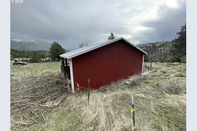 801 Ferguson Rd, John Day, OR 97845 - Photo 35