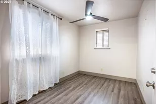 1294 Satre St, Eugene, OR 97401 - Photo 33