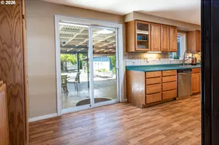 1294 Satre St, Eugene, OR 97401 - Photo 15