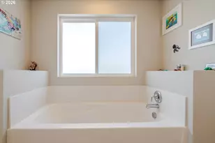 235 Walnut St, Mount Angel, OR 97362 - Photo 25