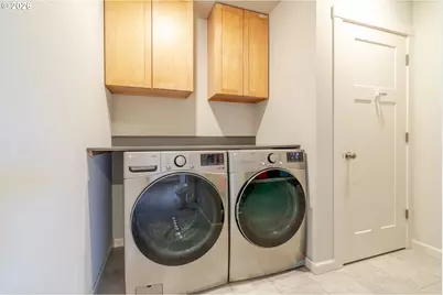 235 Walnut St, Mount Angel, OR 97362 - Photo 37