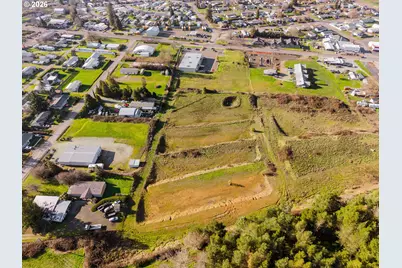 218 Paroz Ln, Myrtle Creek, OR 97457 - Photo 11