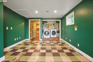 414 N 2nd St, Jefferson, OR 97352 - Photo 13