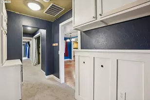 414 N 2nd St, Jefferson, OR 97352 - Photo 21