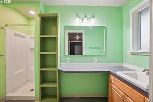 414 N 2nd St, Jefferson, OR 97352 - Photo 27