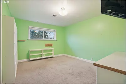 414 N 2nd St, Jefferson, OR 97352 - Photo 25