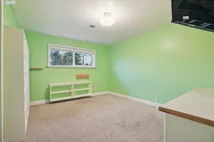 414 N 2nd St, Jefferson, OR 97352 - Photo 25