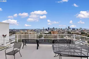 2211 SW Park Pl, Portland, OR 97205 - Photo 19