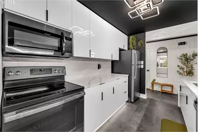 2211 SW Park Pl #403, Portland, OR 97205 - Photo 7