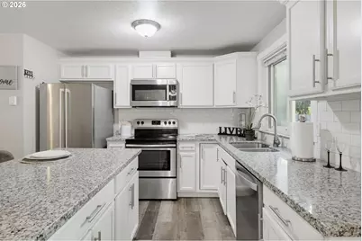 9705 NE Burton Rd, Vancouver, WA 98662 - Photo 17