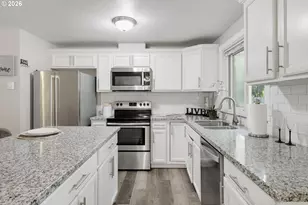 9705 NE Burton Rd, Vancouver, WA 98662 - Photo 17