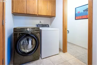 4490 Doyle St, Eugene, OR 97404 - Photo 37