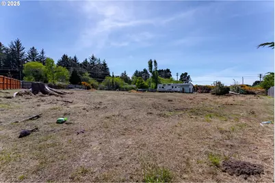 87693 Bill Creek Ln, Bandon, OR 97411 - Photo 17