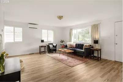 8425 NE Humboldt St, Portland, OR 97220 - Photo 7