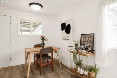 8425 NE Humboldt St, Portland, OR 97220 - Photo 9