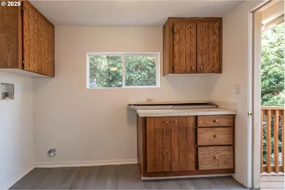 866 NE Walnut St, Roseburg, OR 97470 - Photo 35