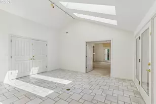 7600 SW Northvale Way, Portland, OR 97225 - Photo 3