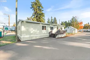 15656 SE Division St, Portland, OR 97236 - Photo 3