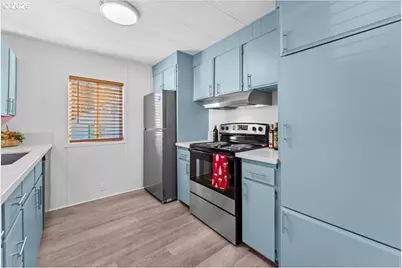 15656 SE Division St #31, Portland, OR 97236 - Photo 13