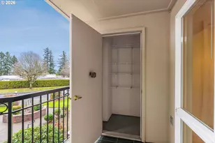 15530 NE Knott St, Portland, OR 97230 - Photo 33