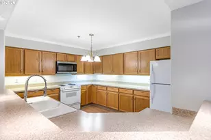 15530 NE Knott St, Portland, OR 97230 - Photo 11