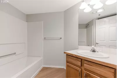 15530 NE Knott St #35, Portland, OR 97230 - Photo 27