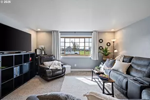 86 E 2nd St, Halsey, OR 97348 - Photo 9