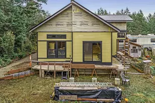 11910 NW Thompson St, Seal Rock, OR 97376 - Photo 9