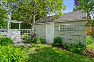 4228 NE Simpson St, Portland, OR 97218 - Photo 33