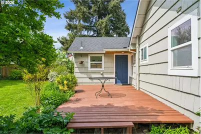 4228 NE Simpson St, Portland, OR 97218 - Photo 37