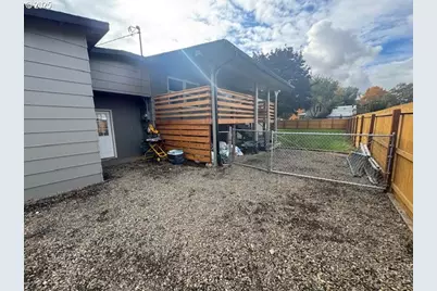 911 Division Ave, La Grande, OR 97850 - Photo 31